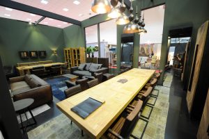 BIFE - SIM, EXPOZIȚIA INTERNAȚIONALĂ CARE PUNE BUCUREȘTIUL PE HARTA EUROPEI ÎN DOMENIUL INDUSTRIEI DE MOBILIER